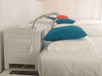 Tag Hostel Лагос Екстериор снимка